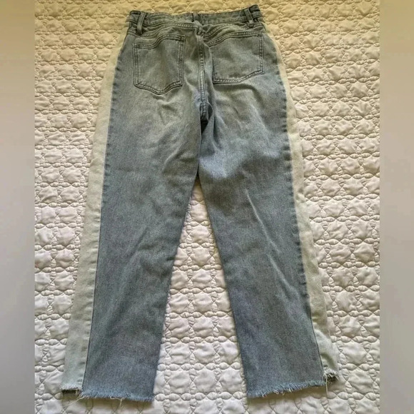 Pacsun Mom Jeans Two Tone Side Stripe Raw Hem Denim Cropped  Jeans Size 27 - Picture 5 of 11